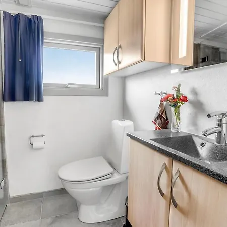 2 Bedroom Beautiful In Farsø